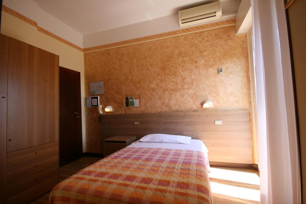 Albergo Centopini Gemmano Phòng bức ảnh