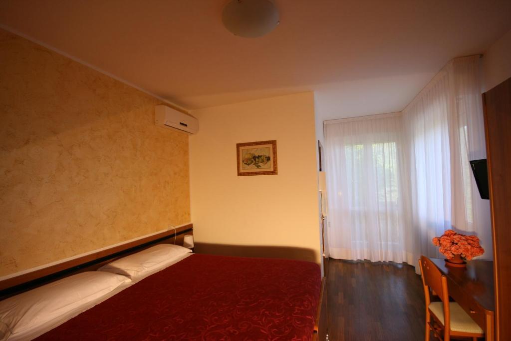 Albergo Centopini Gemmano Phòng bức ảnh