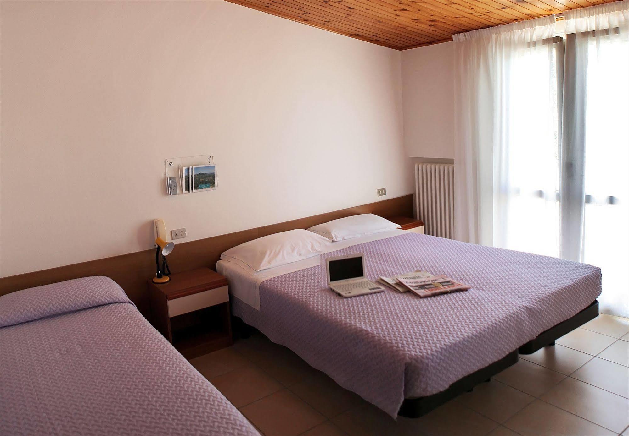 Albergo Centopini Gemmano Ngoại thất bức ảnh