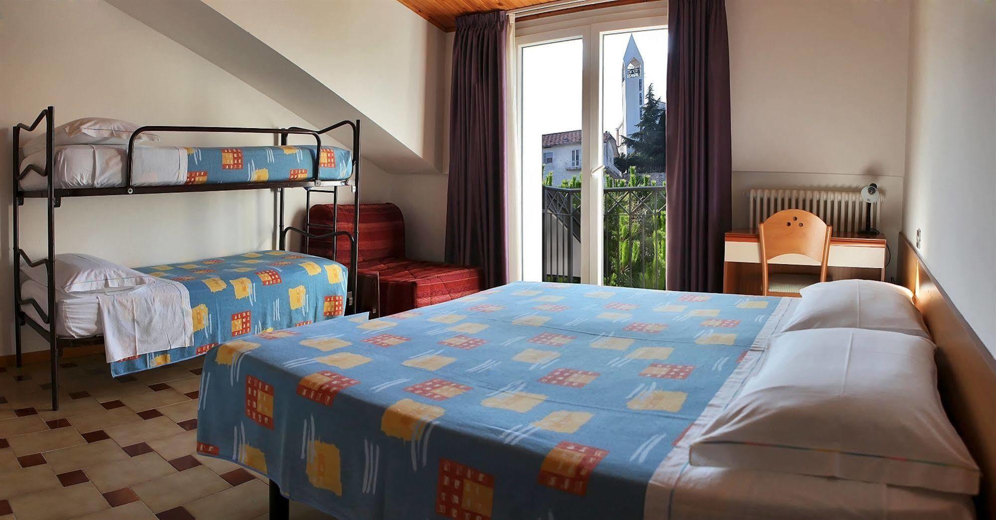 Albergo Centopini Gemmano Ngoại thất bức ảnh